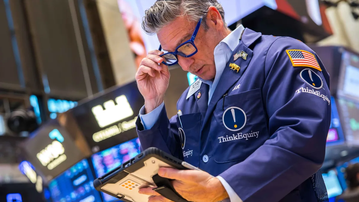 Contrarian vs. the crowd: analyzing massive bets in semiconductor options