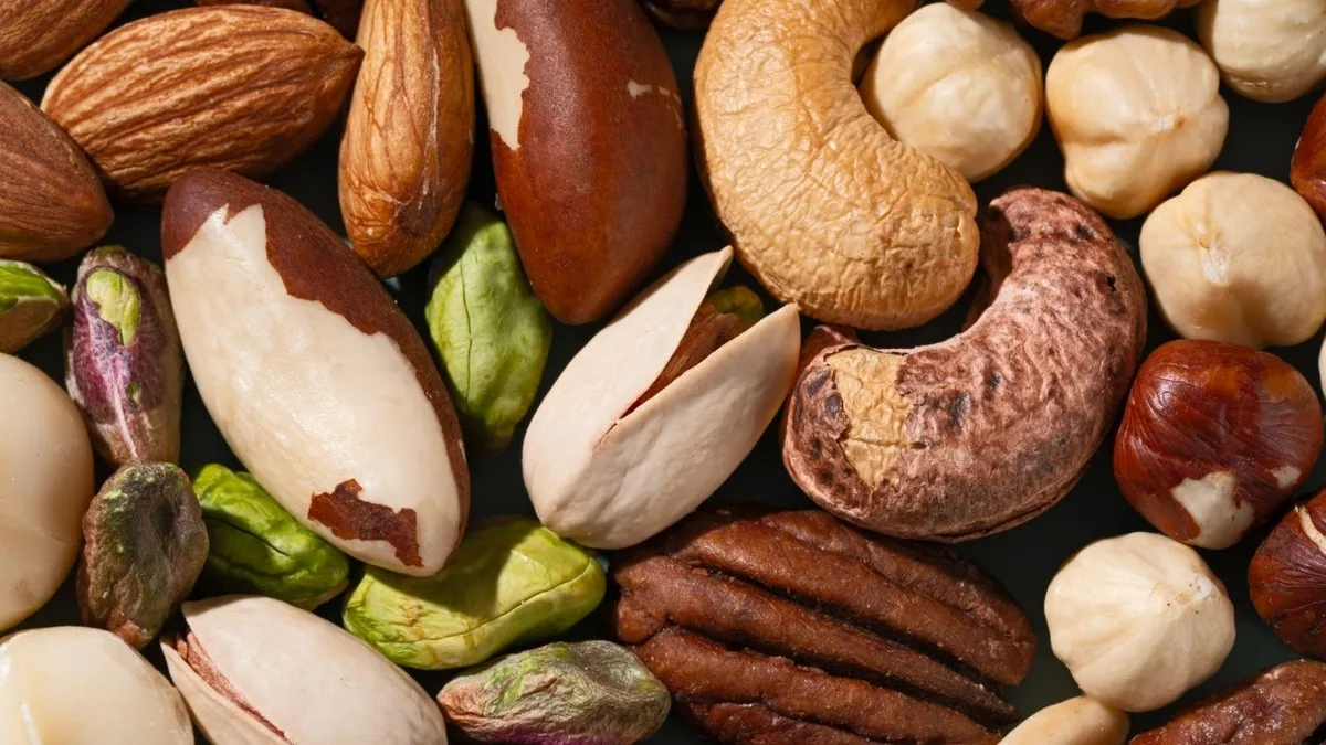 How eating a handful of nuts daily lowers your risk of high blood pressure