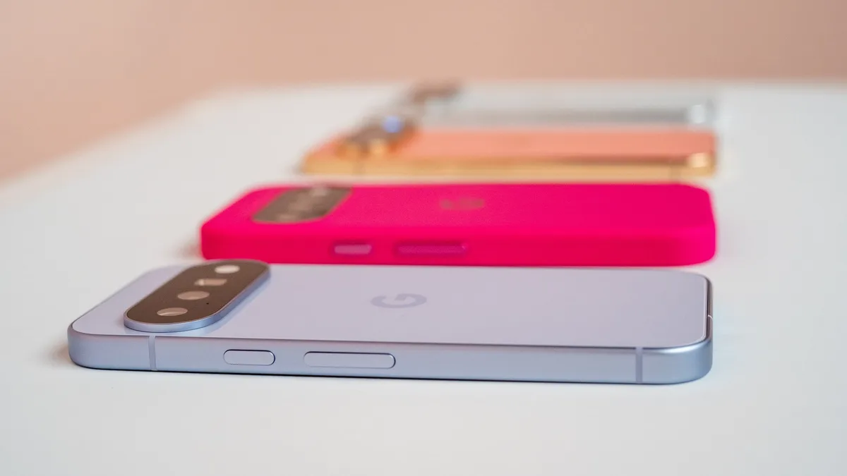 Google pixel 11 vs samsung galaxy s26: which android flagship is better