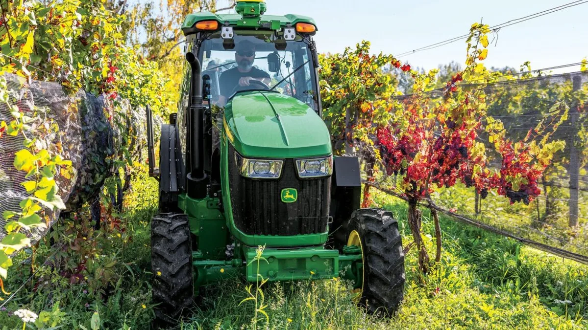 John Deere's Self-Repair Service for Tractors: A Review of Its Effectiveness