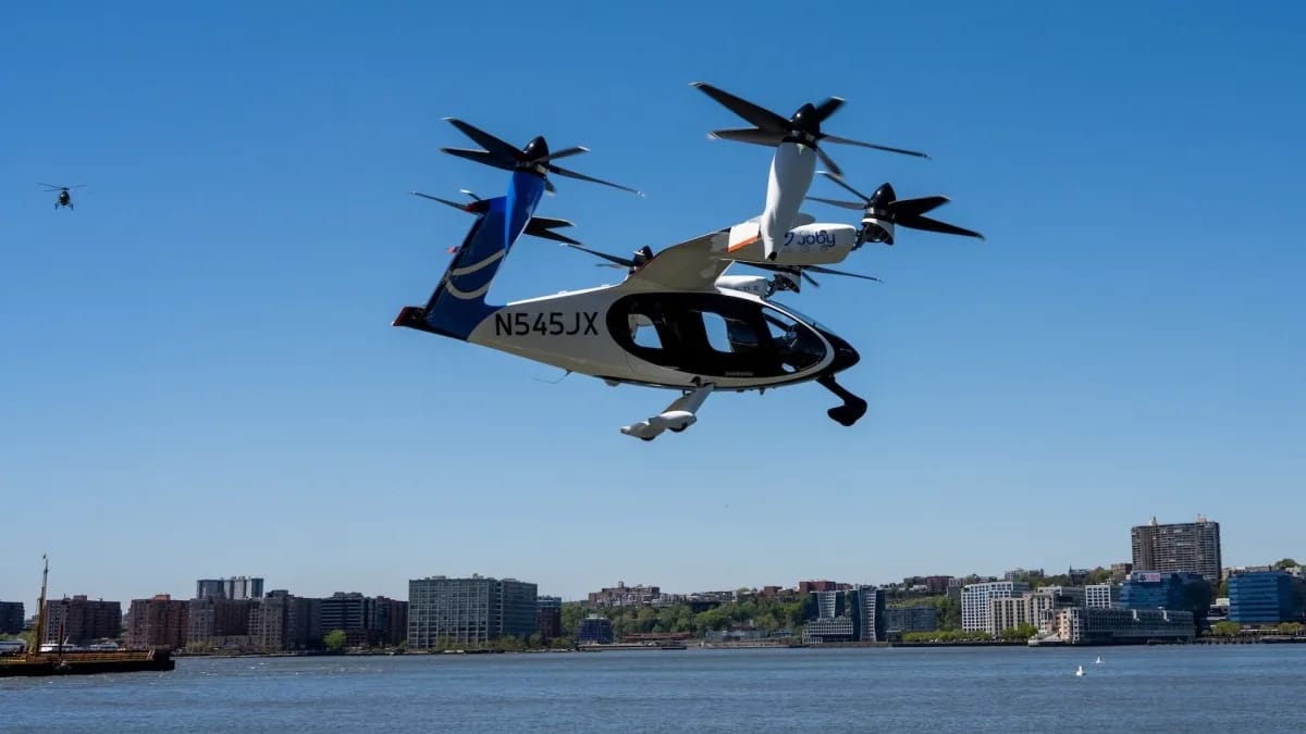 The shifting path of electric air taxis and urban mobility
